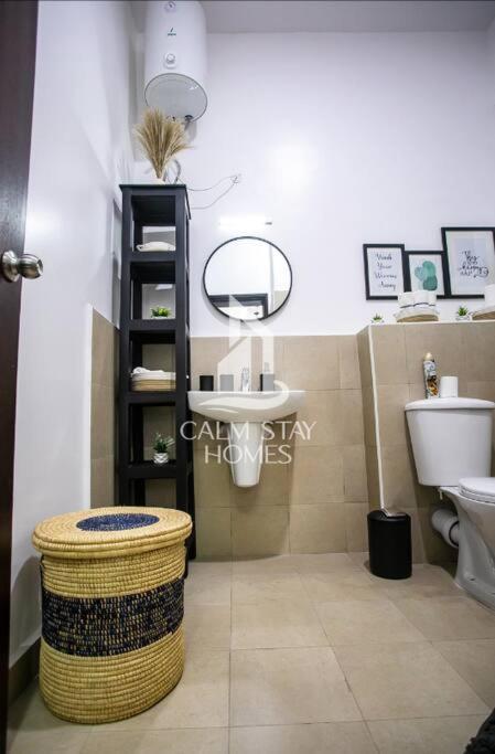 The Gray Haven Lakeside Condo In Entebbe Exterior photo