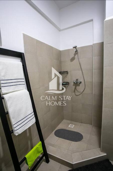The Gray Haven Lakeside Condo In Entebbe Exterior photo